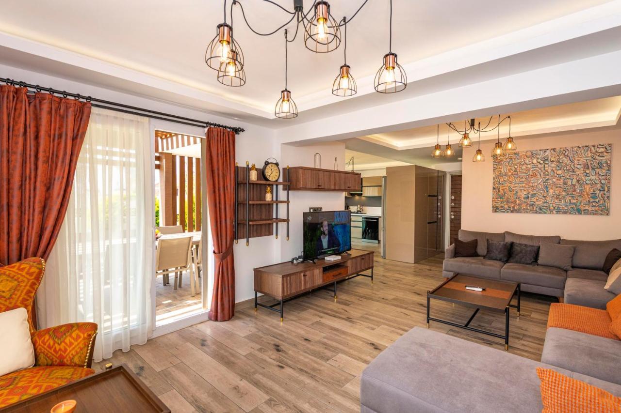 4 Beds, Luxury Holiday Villa In Hisaroenue Oeluedeniz Villa Mia Фетхие Экстерьер фото