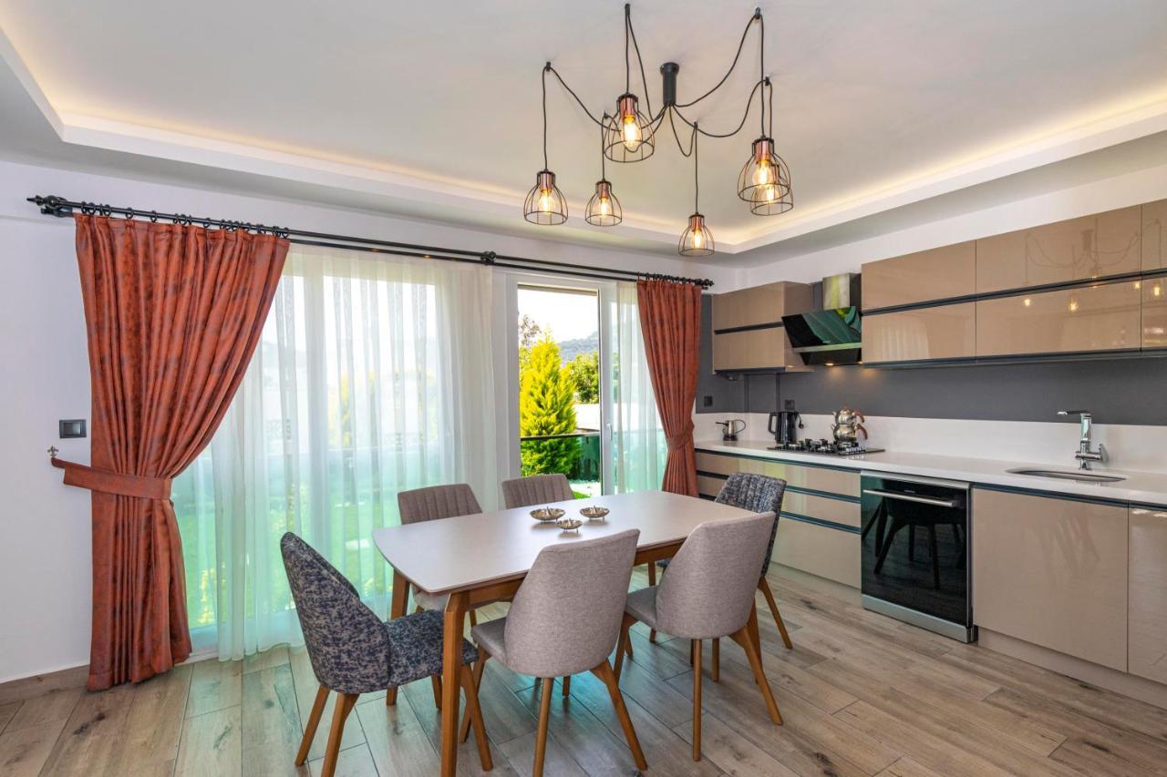 4 Beds, Luxury Holiday Villa In Hisaroenue Oeluedeniz Villa Mia Фетхие Экстерьер фото