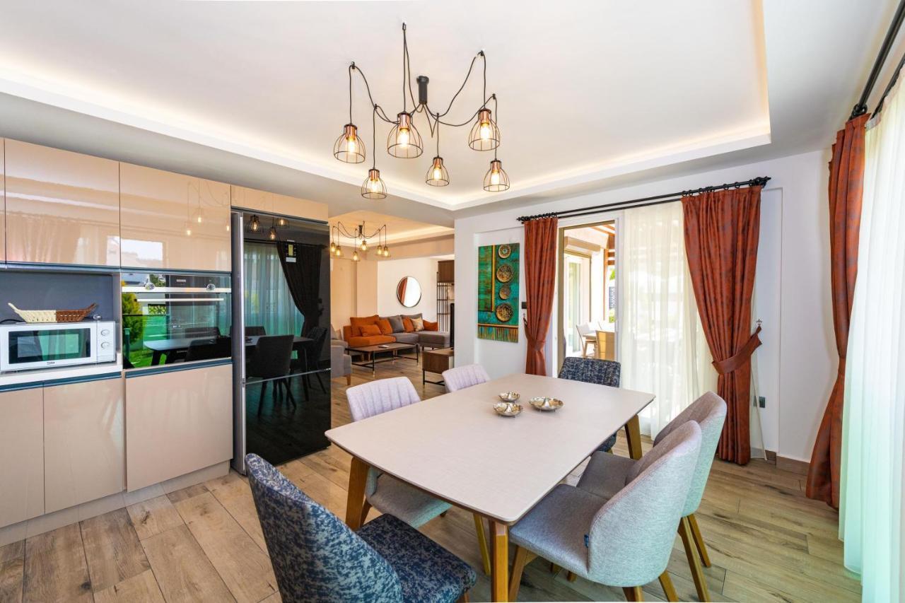 4 Beds, Luxury Holiday Villa In Hisaroenue Oeluedeniz Villa Mia Фетхие Экстерьер фото